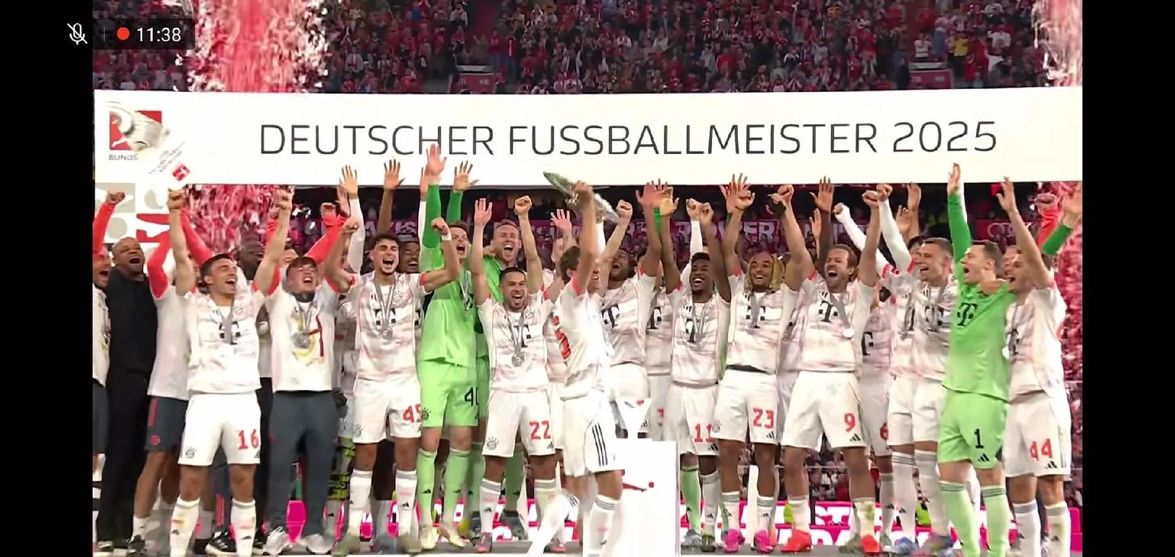 4场不败！德甲劲旅全取3分，升到第2名，紧追拜仁慕尼黑