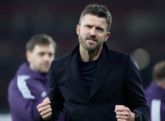 琼斯：中场是曼联引援重点；卡里克会安抚未获出场机会球员