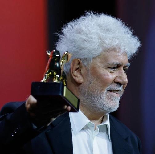 佩德罗赛后夸我？罗西尼尔：他必须得夸我，不然怎么留队呢